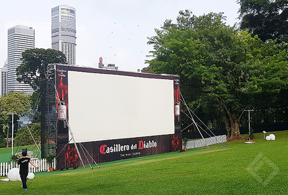 16m x 8m Screen, Fort Canning Green Npark